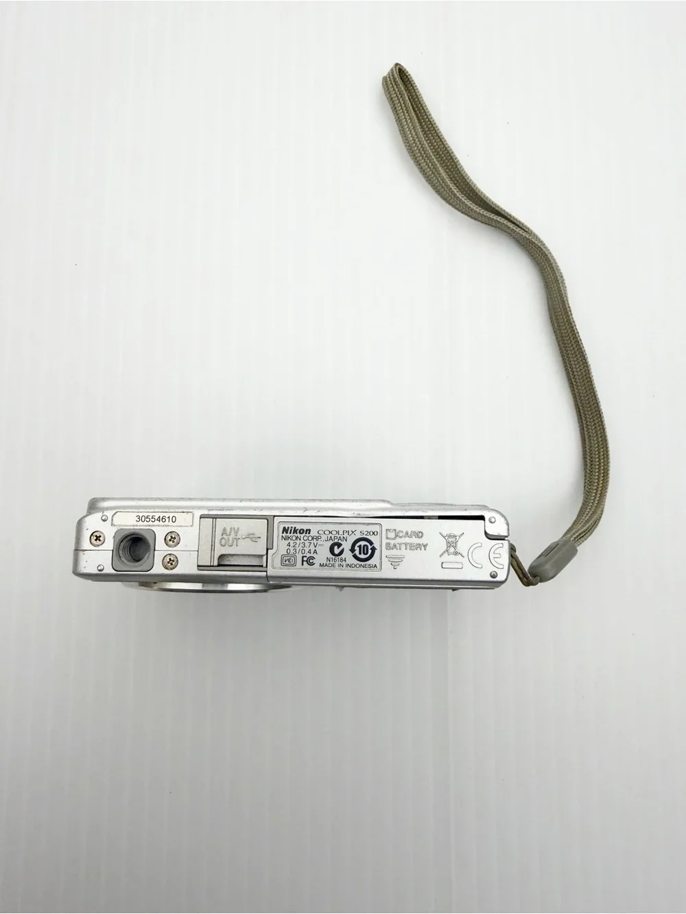 Nikon Coolpix S200 7.1MP Silver Compact Digital Camera